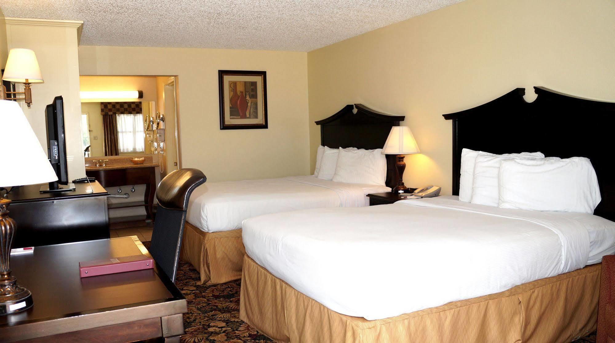 Plaza Inn Midland Luaran gambar